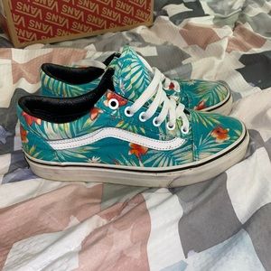 Old skool decay vans